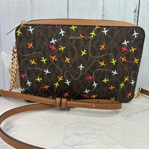 Michael Kors Jet Set Brown Akorn Multi East West Airplanes Crossbody Bag NEW